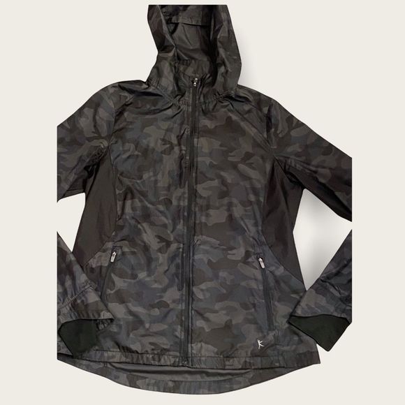 2/27&❤️❤️❤️DANSKIN MED. CAMO KIDS RAIN/WINDBREAKER - Picture 1 of 13